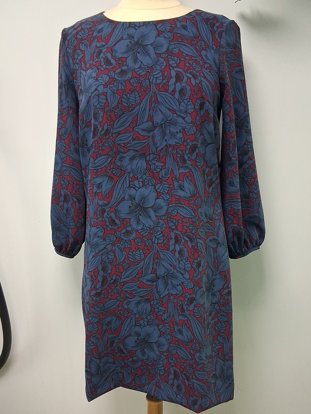 Ann Taylor Blue Red Floral Dress Size 4